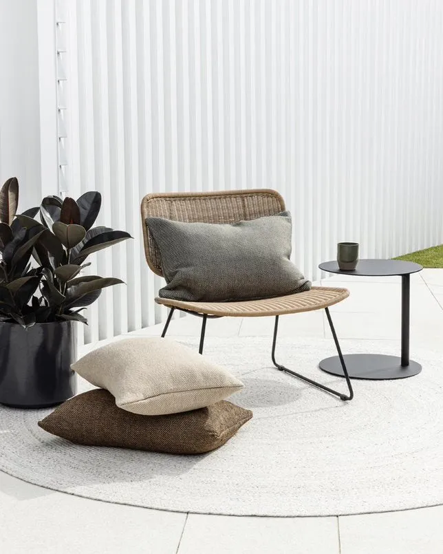 © Verdi outdoor cushion almond