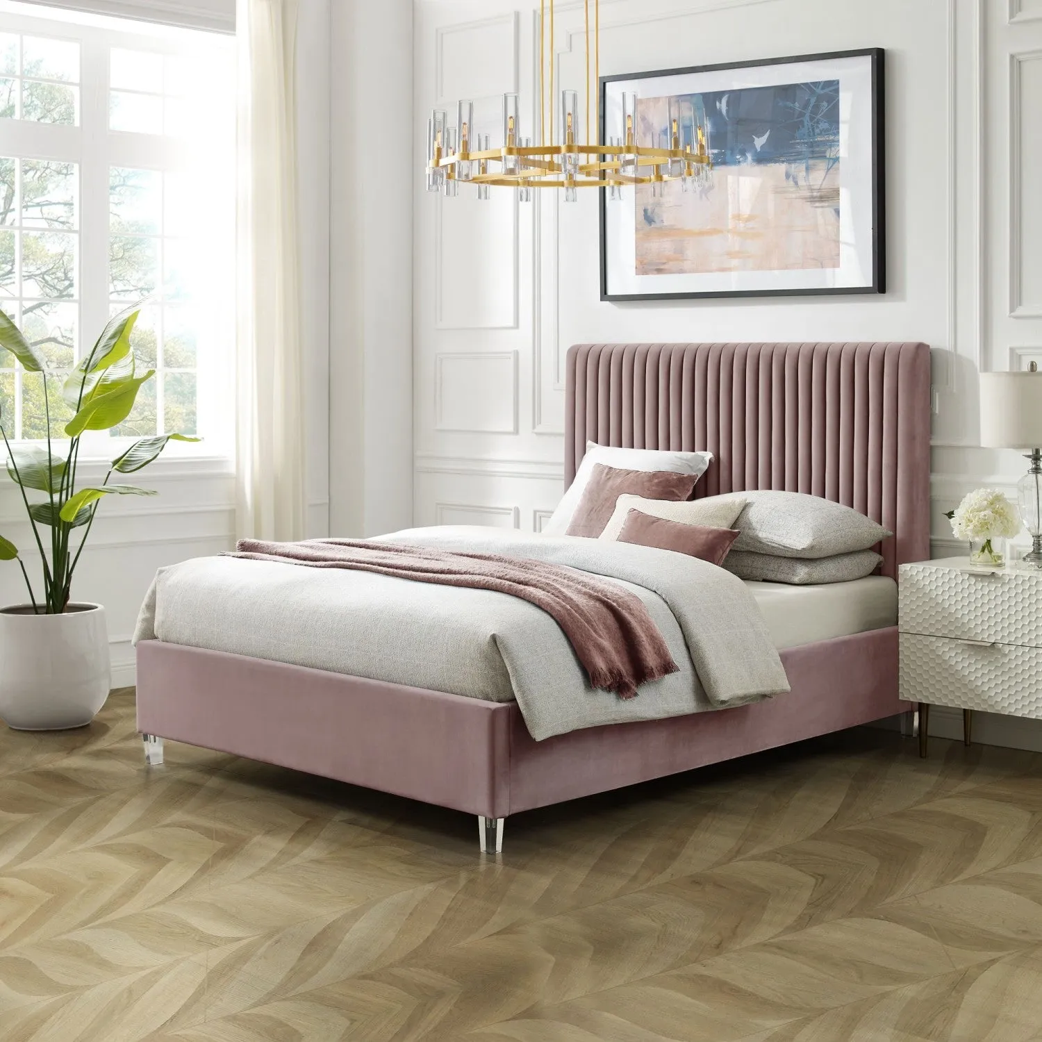 Alanis Platform Bed