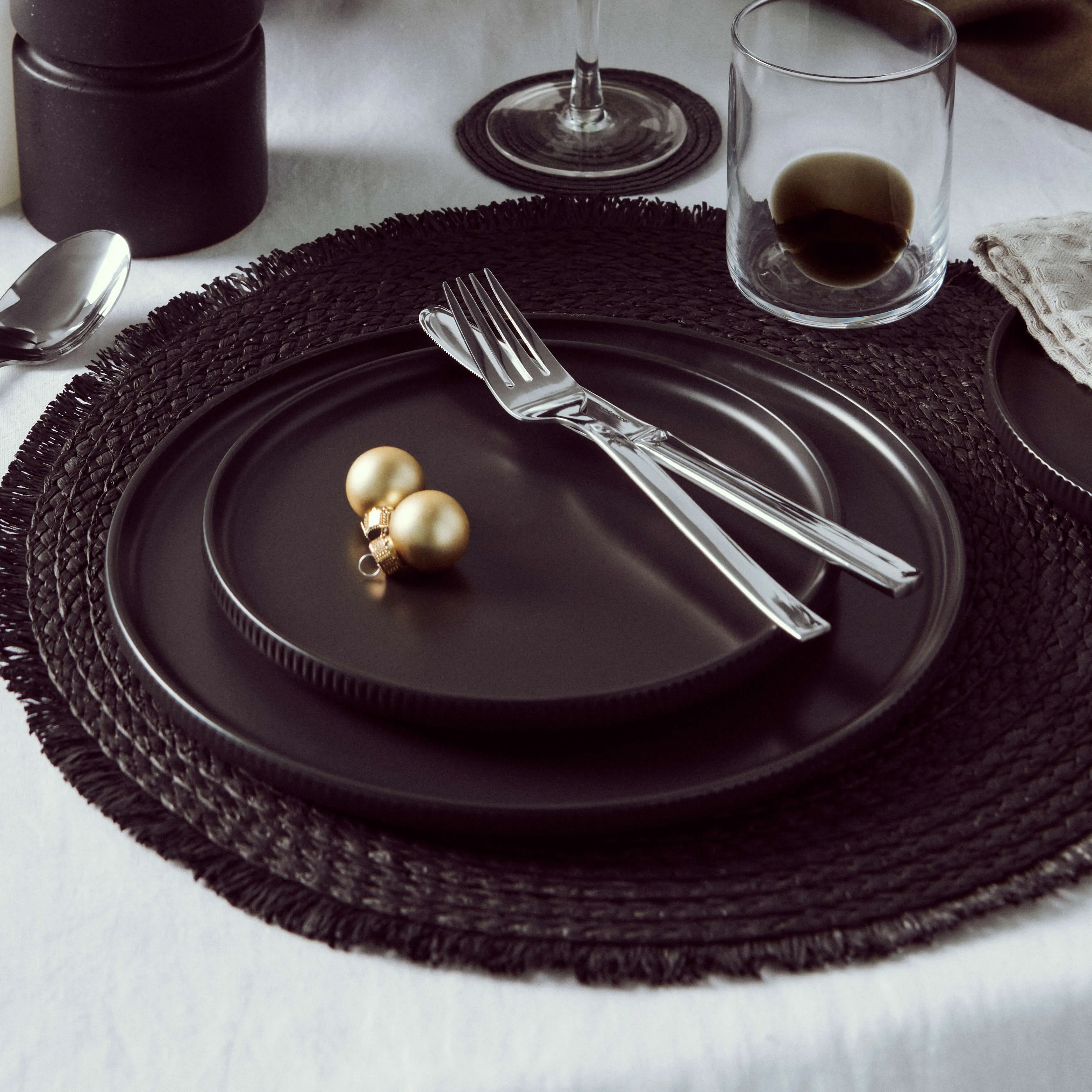 Brae Side Plate 20cm - Black