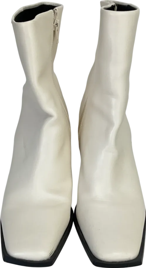 H&M White Wide Fit Reach Set Back Mid Heel Boots In Off-white UK 6 EU 39 👠