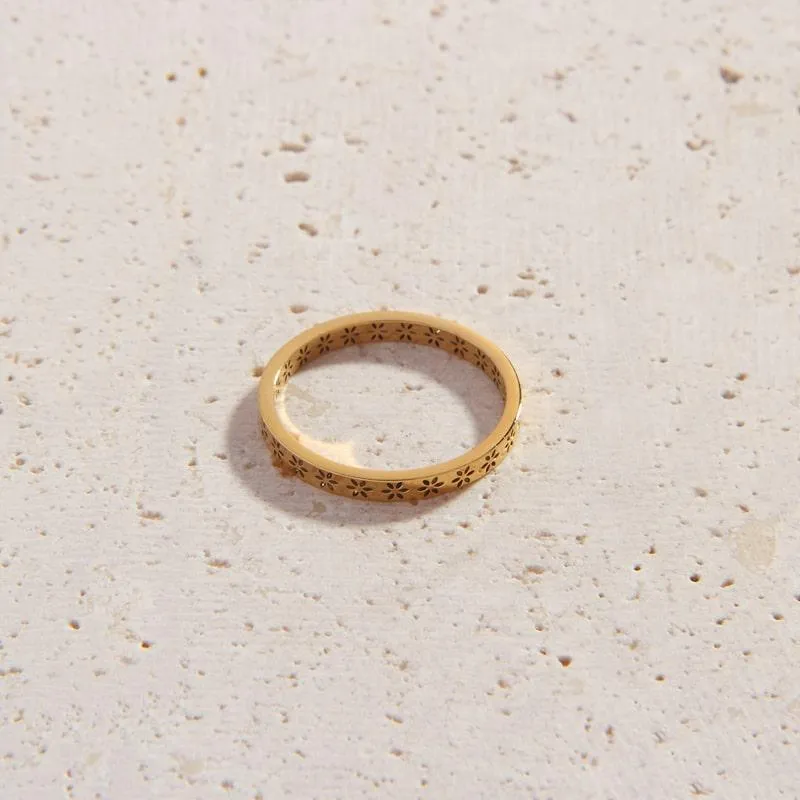Pietra Ring