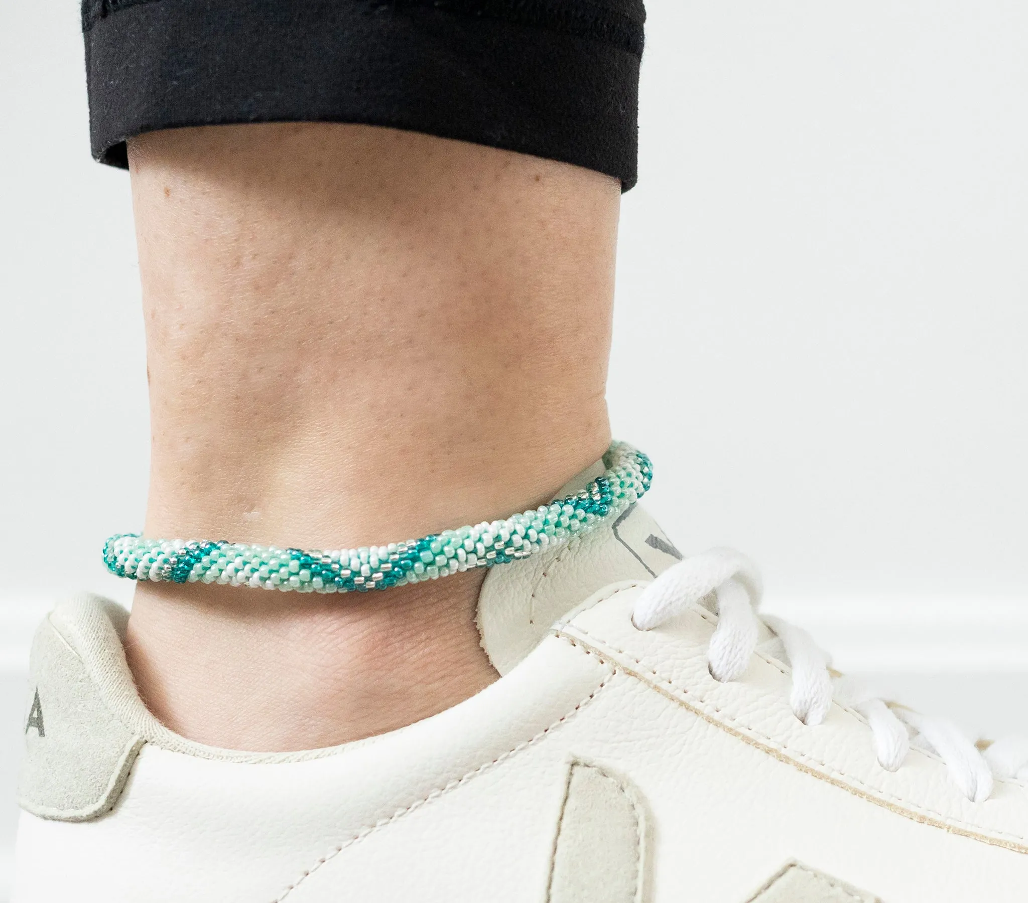 Roll-On® Anklet <br> Encourage-mint